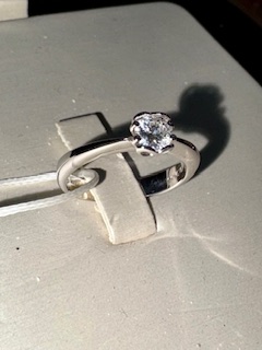 Anello Solitario Comete Oro e Diamante