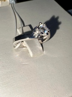 Anello Solitario Comete Purezza F