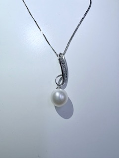 Collana Donna Perle e Brillanti Comete in Oro